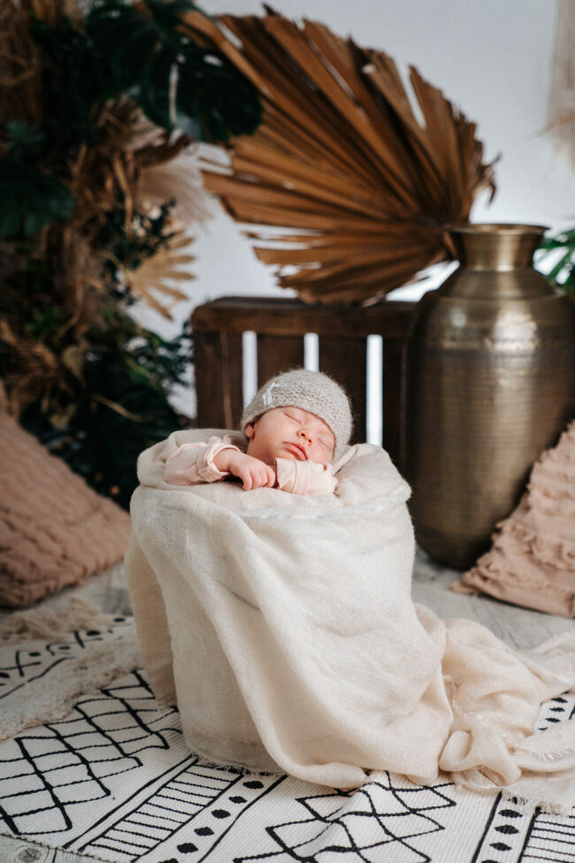 Fotograf Kärnten, Fotostudio Villach, Fotograf Villach, Fotostudio Kärnten, Babyfotografie, Newbornfotos, Bewerbungsportrait, Bewerbungsfotos, Business Porträt, Familienfotos, Fotostudio, Photostudio, Photograph Villach, Hochzeitsfotograf Kärnten, Hochzeitsfotos, Pressefotografie,Kinderfotos, Studiofotografie, Neugeborenen Fotografie, Fotografie Villach, Kinderfotos, Studioshootings