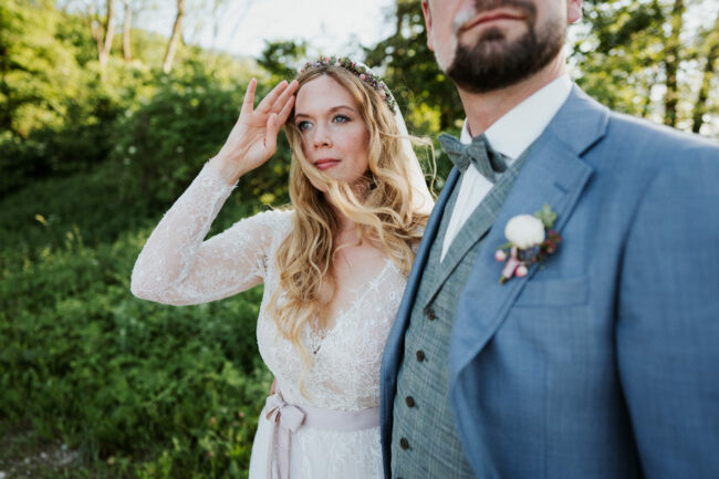 Haftung für Inhalte dieser Website Wir entwickeln die Inhalte dieser Website ständig weiter und bemühen uns korrekte und aktuelle Informationen bereitzustellen. Leider können wir keine Haftung für die Korrektheit aller Inhalte auf dieser Website übernehmen, speziell für jene, die seitens Dritter bereitgestellt wurden. Als Diensteanbieter sind wir nicht verpflichtet, die von ihnen übermittelten oder gespeicherten Informationen zu überwachen oder nach Umständen zu forschen, die auf eine rechtswidrige Tätigkeit hinweisen. Unsere Verpflichtungen zur Entfernung von Informationen oder zur Sperrung der Nutzung von Informationen nach den allgemeinen Gesetzen aufgrund von gerichtlichen oder behördlichen Anordnungen bleiben auch im Falle unserer Nichtverantwortlichkeit davon unberührt. Sollten Ihnen problematische oder rechtswidrige Inhalte auffallen, bitte wir Sie uns umgehend zu kontaktieren, damit wir die rechtswidrigen Inhalte entfernen können. Sie finden die Kontaktdaten im Impressum. Haftung für Links auf dieser Website Unsere Website enthält Links zu anderen Websites für deren Inhalt wir nicht verantwortlich sind. Haftung für verlinkte Websites besteht für uns nicht, da wir keine Kenntnis rechtswidriger Tätigkeiten hatten und haben, uns solche Rechtswidrigkeiten auch bisher nicht aufgefallen sind und wir Links sofort entfernen würden, wenn uns Rechtswidrigkeiten bekannt werden. Wenn Ihnen rechtswidrige Links auf unserer Website auffallen, bitte wir Sie uns zu kontaktieren. Sie finden die Kontaktdaten im Impressum. Urheberrechtshinweis Alle Inhalte dieser Webseite (Bilder, Fotos, Texte, Videos) unterliegen dem Urheberrecht. Bitte fragen Sie uns bevor Sie die Inhalte dieser Website verbreiten, vervielfältigen oder verwerten wie zum Beispiel auf anderen Websites erneut veröffentlichen. Falls notwendig, werden wir die unerlaubte Nutzung von Teilen der Inhalte unserer Seite rechtlich verfolgen. Sollten Sie auf dieser Webseite Inhalte finden, die das Urheberrecht verletzen, bitten wir Sie uns zu kontaktieren. Bildernachweis Die Bilder, Fotos und Grafiken auf dieser Webseite sind urheberrechtlich geschützt. Die Bilderrechte liegen bei oben genannten Fotografen und Unternehmen: Alle Texte sind urheberrechtlich geschützt.